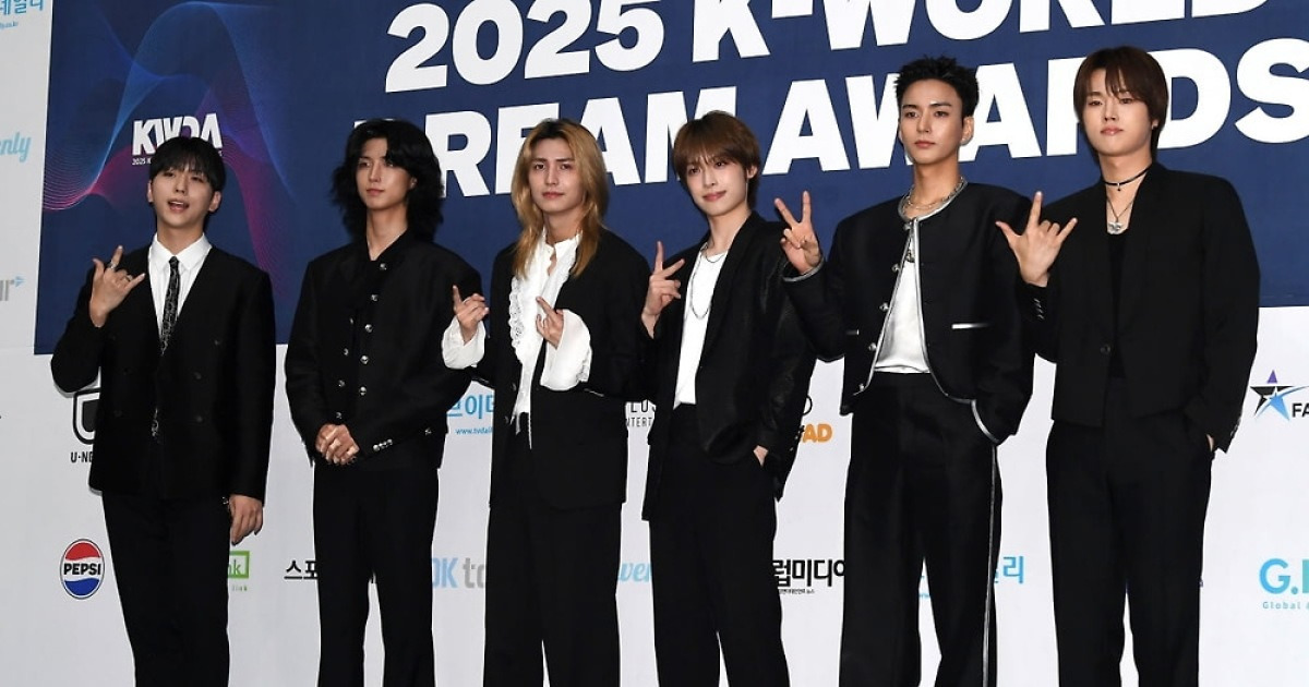 롤라팔루자→뮤즈 10년 만 내한 오프닝…엑디즈가 써 내린 성장 서사 [TEN뮤직]