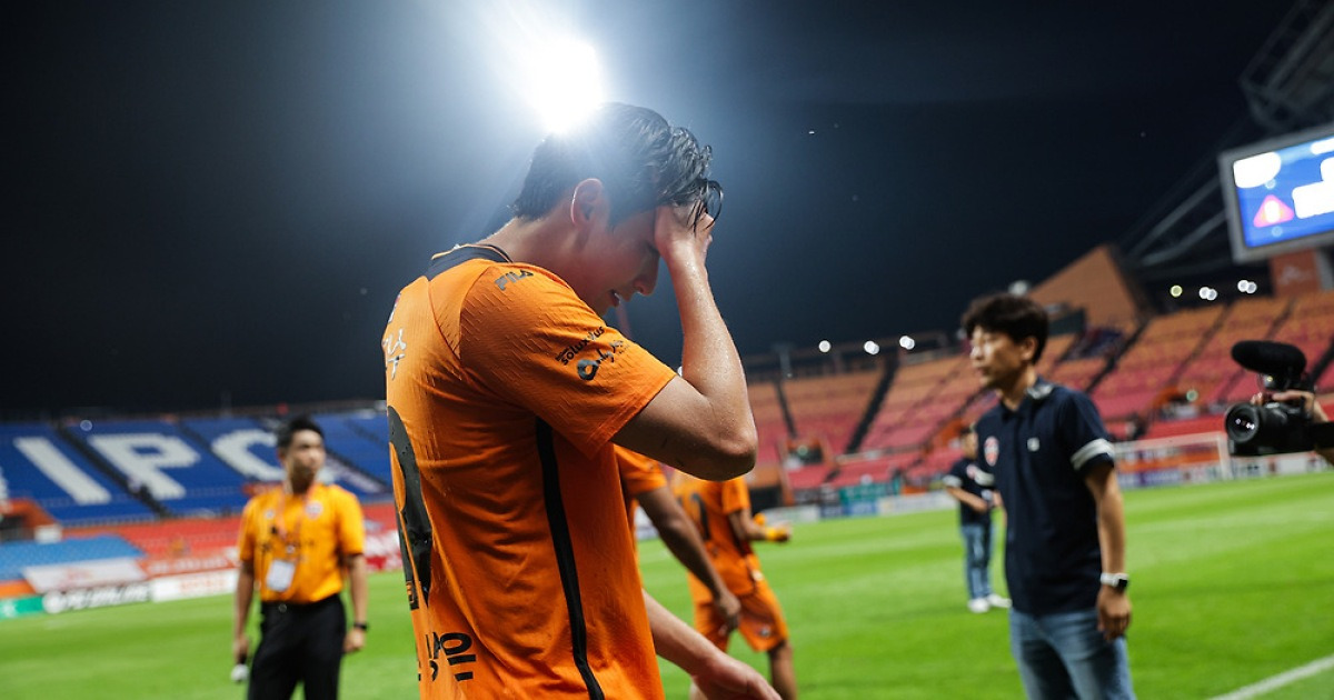 순간의 감정이 경기 망쳤다…분 못 이긴 제주 베테랑, 레드카드 4장에 더 깊어진 강등권 수렁