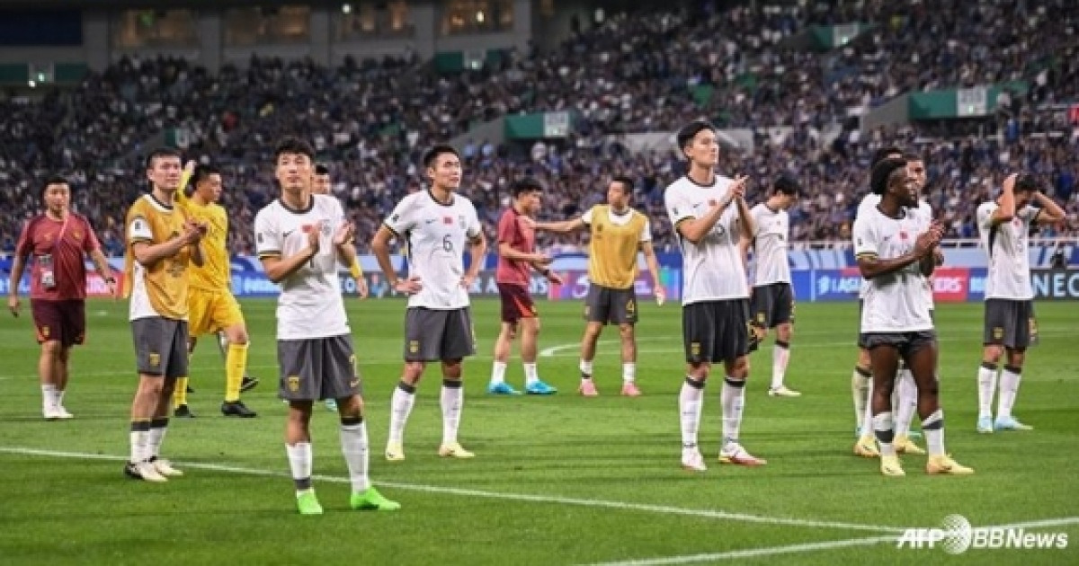 '역대 최악' 中, 끝내 2025년 완전 내팽개쳤다... A매치 포기→'또' 흑역사 반복 "바라는 건 많다" 맹비판