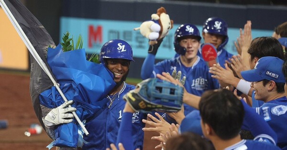 '역사 썼다' 삼성 디아즈, 외국인 최초-KBO 역대 4번째 50홈런 고지 정복