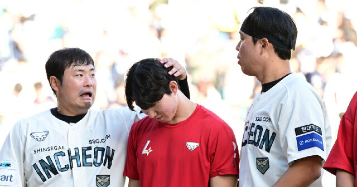 헬멧 강타 "혹이 엄청 크게 났네" 형들이 호~해줄게…대선배들 애정에 미소 가득 [곽경훈의 현장]