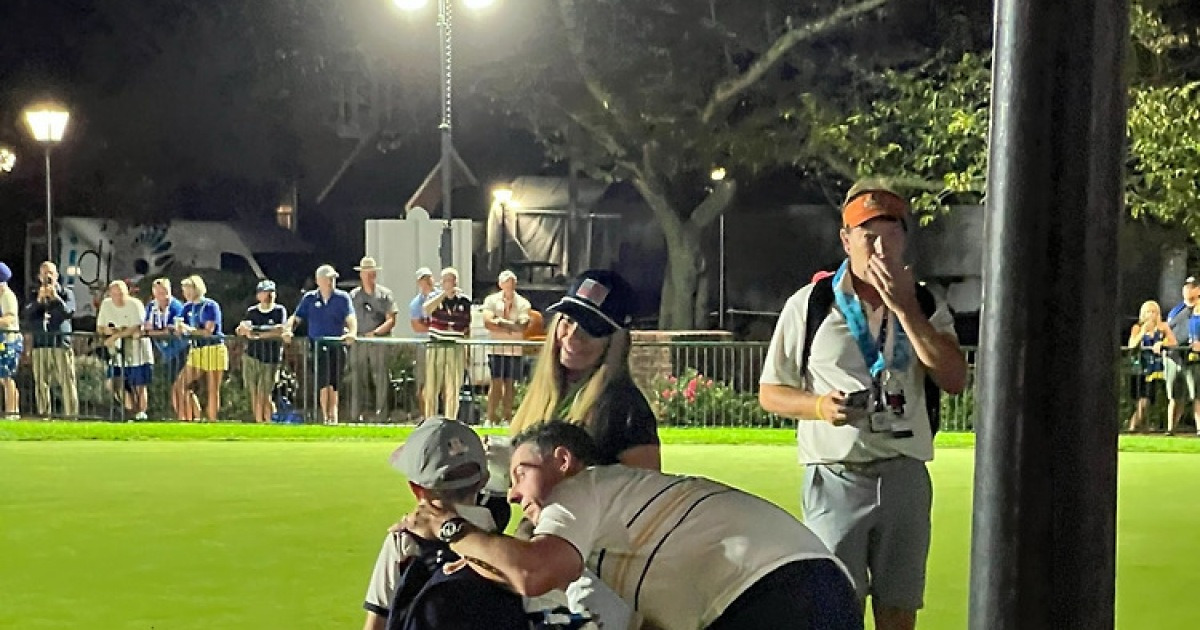 상대팀 단장 가족 위로한 매킬로이, 홈관중 야유 말린 저스틴 토머스…‘추악한’ 라이더컵 속 아름다운 장면들