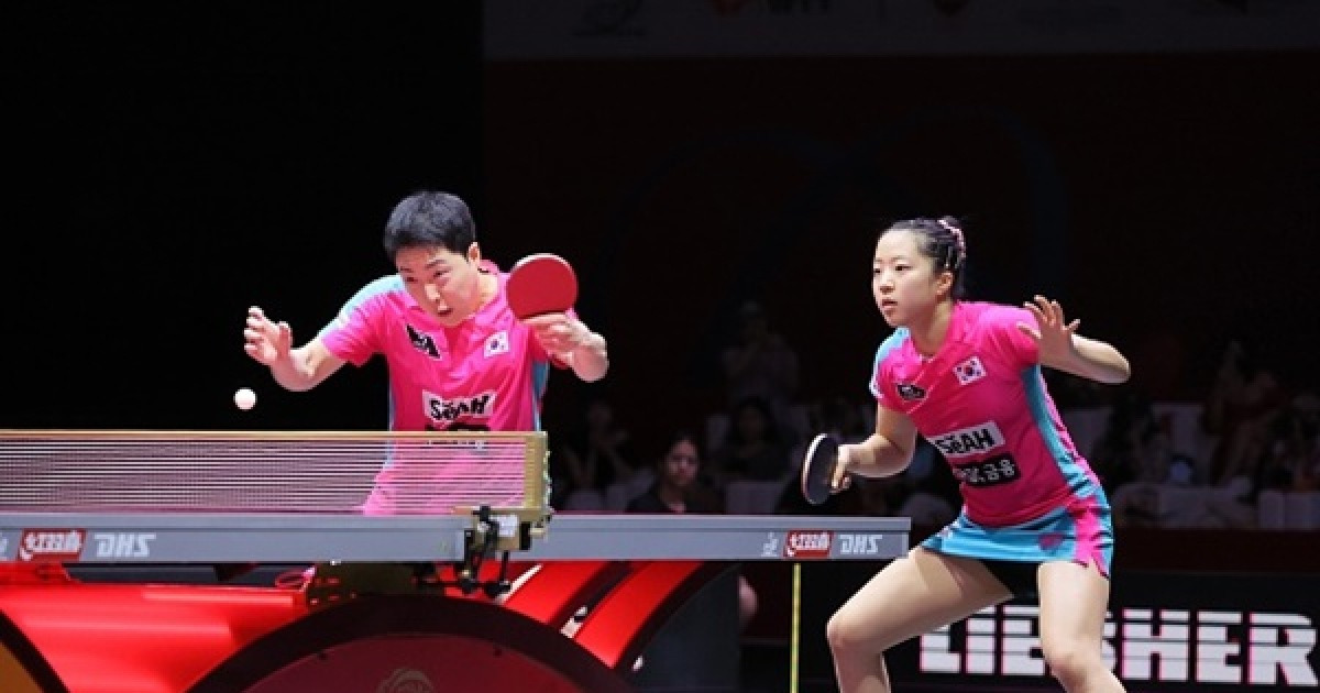 탁구 임종훈-신유빈, 中에 또 막혔다…WTT 중국 스매시 16강 탈락