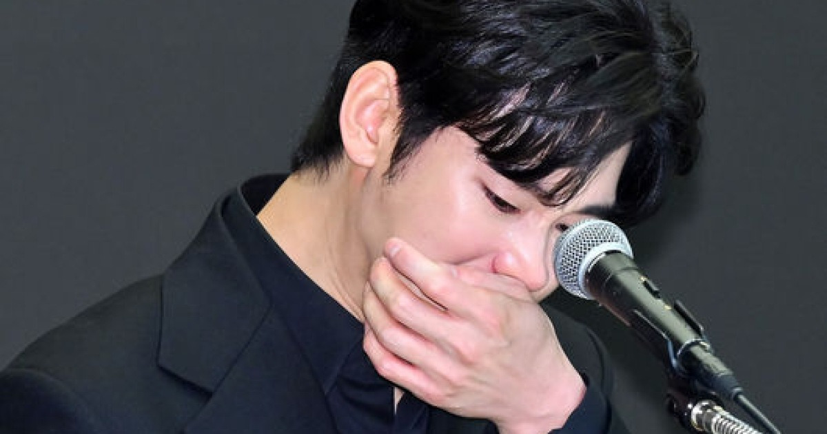 "150통 vs 1통"…김수현, 찐여친과 故 김새론 사이에서의 온도 차 [핫피플]
