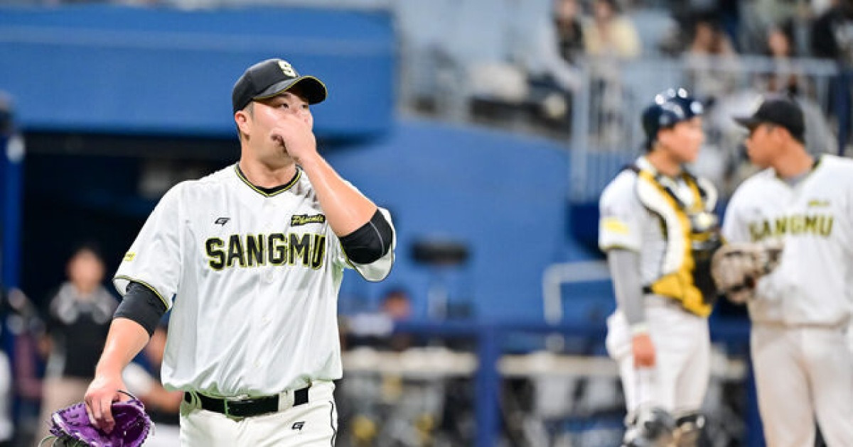 ‘이럴 수가’ 진갑용 아들 볼넷-볼넷-볼넷-볼넷, 챔프전 1이닝 2실점 조기 강판…제구 난조에 눈물 [오!쎈 고척]