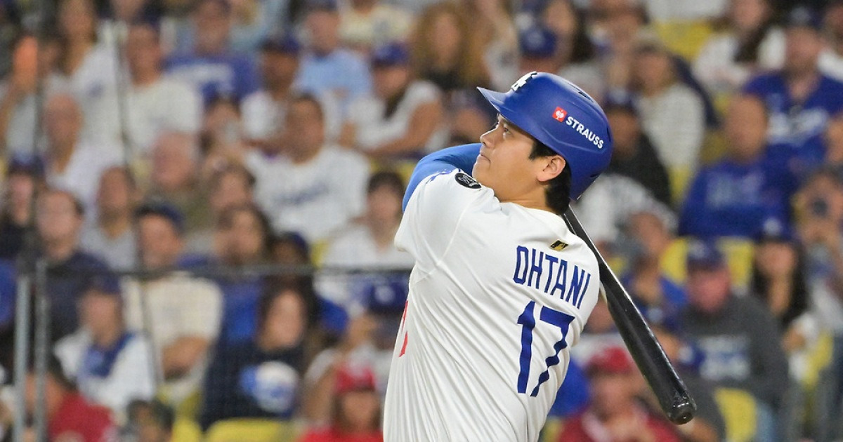 오타니 ‘멀티 홈런’, 다저스 WC 1차전 잡았다··· 보스턴도 ‘숙적’ 양키스 꺾었다