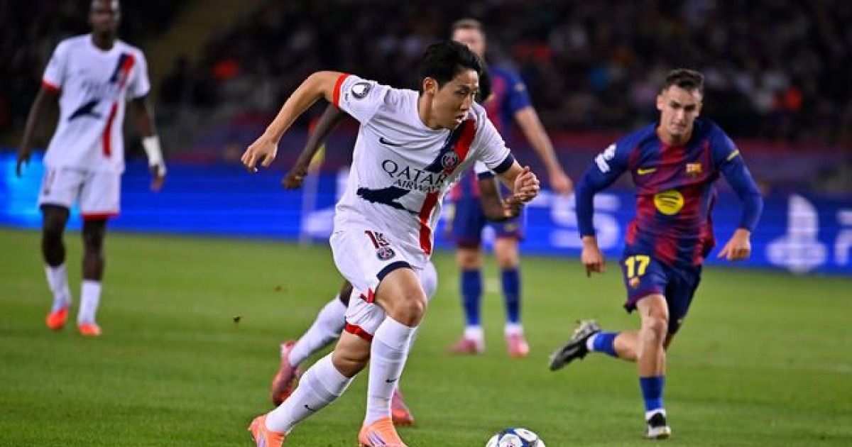 이런 선수를 벤치에 앉혀 두다니.. 이강인, 골대+역전골 기점+골키퍼 1:1 침투패스”