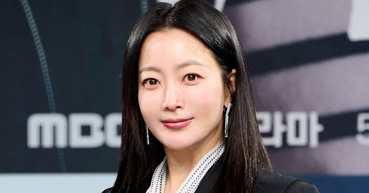 김희선 모친상, 깊은 슬픔 속에 빈소 지켜