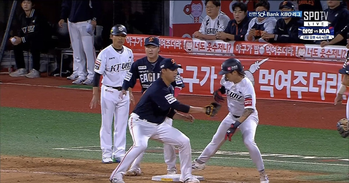 '스퀴즈 실패 → 3루 귀루 실패 → 2루 귀루 실패' 혼돈의 창조병살, 누가 본헤드플레이를 했나