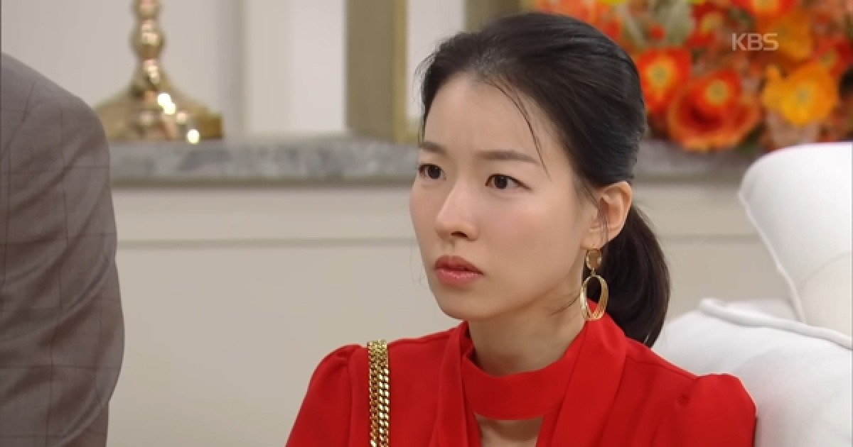 '친밀한 리플리' 이시아, 정체 숨기고 '주영채' 행세…이승연 앞 눈물의 무릎 꿇기 [종합]