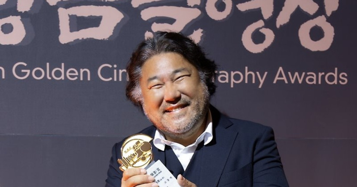 고창석, ‘황금촬영상’ 남우조연상 수상 “촬영팀에 더 잘해야”