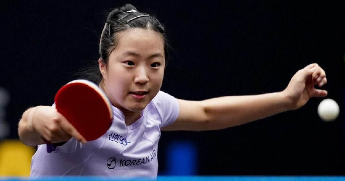 탁구 신유빈, 중국 스매시서 4강 진출...돌풍 주천희 제압