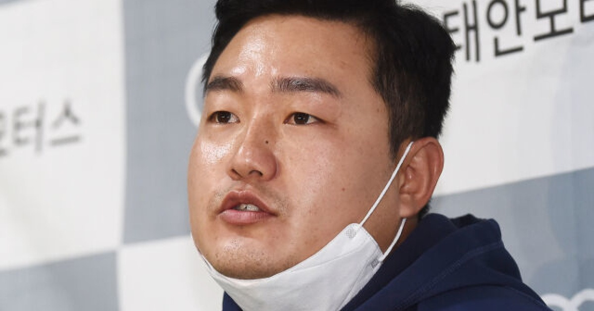 'KBO 복귀 희망' 최지만, 무릎 통증 재검→5급 판정→전시근로역으로 전역 "경과 지켜본 후 수술 결정"