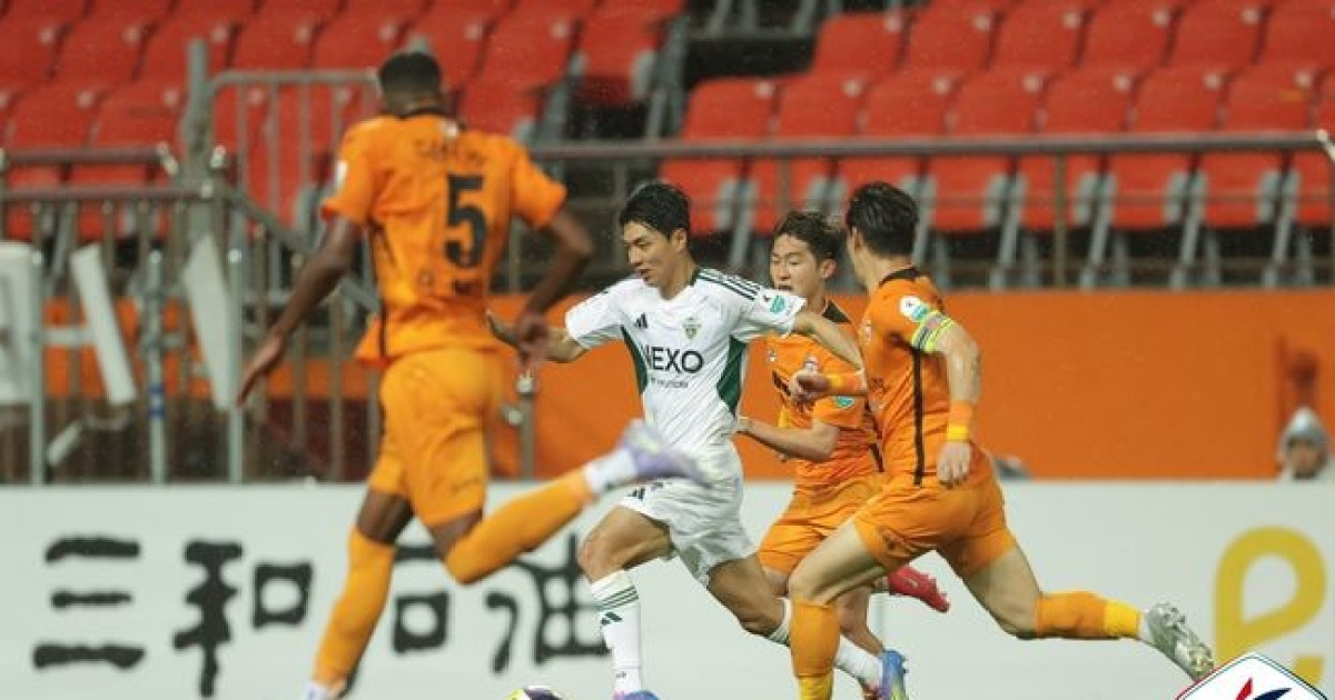 '갈 길 바쁜' 제주, 주전 4명 없이 '우승후보' 전북 만난다[오!쎈프리뷰]