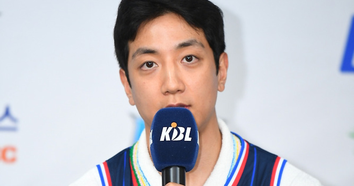 종아리 부상 KCC 허훈, 개막전 못 뛰었다…2주 결장에 가드진 비상
