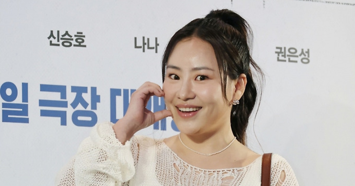 [단독]'뭉클' 조현아, 새아버지와 추석 보내고..하반기 본업 컴백