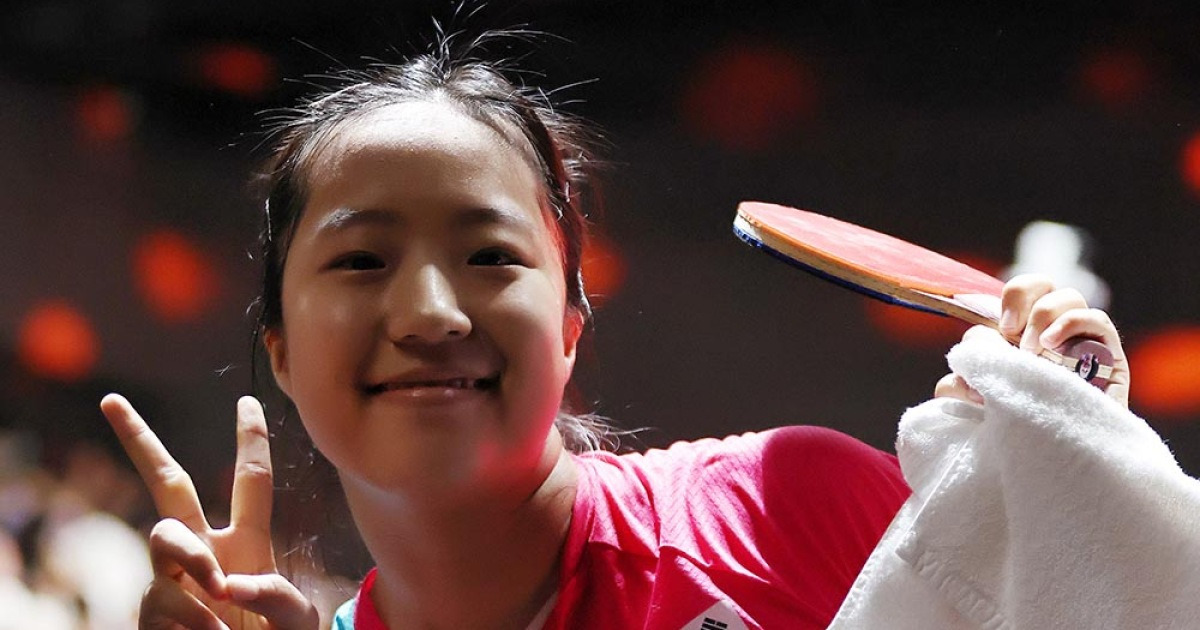 신유빈 '대역전 드라마' 썼다, 주천희 꺾고 WTT 중국 스매시 4강 진출
