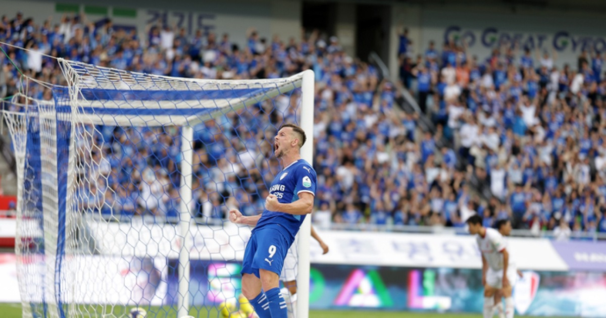 수원 삼성, 뒷심 발휘 부천과 극적인 무승부...인천은 화성  꺾고 수원과 10점차 선두 독주