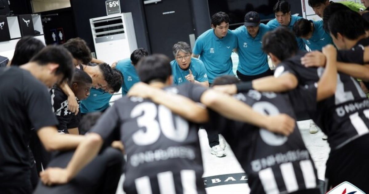 [k2.told] "지더라도 회복이 중요하다"…13경기 무패 깨진 성남이 갖춰야 할 자세