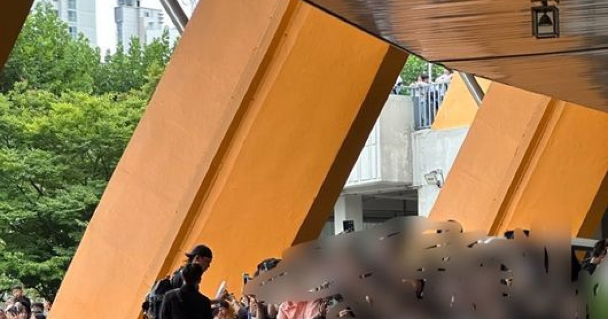 ‘기량도 인기도 슈퍼팀 맞네!’ KCC 첫 승 이끈 최준용-허웅, 화끈한 팬서비스 [오!쎈 현장]