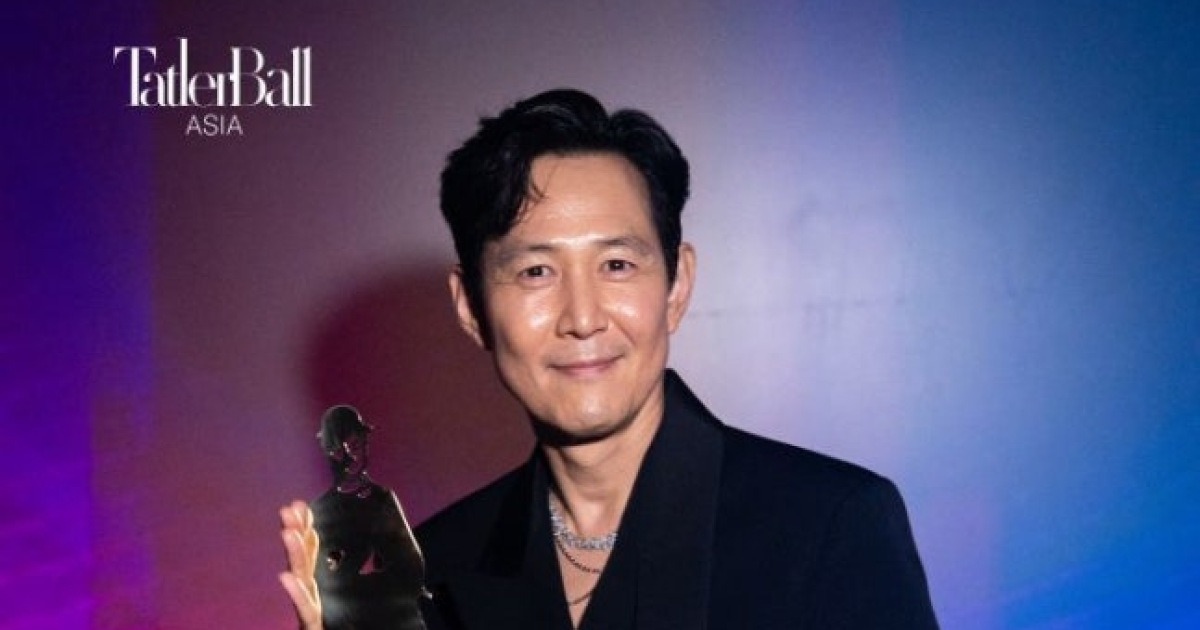 이정재, 韓 최초 '찰리 채플린 어워드' 수상 "무게감 때문에 떨려" 소감