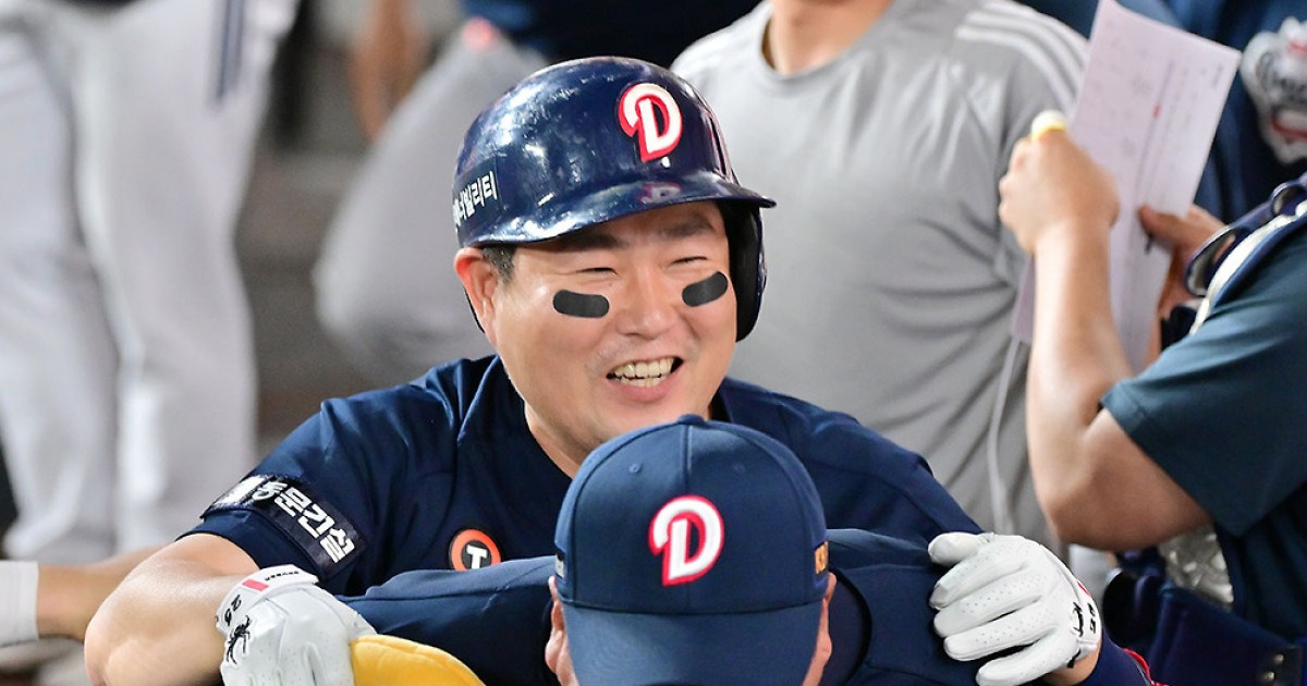 단 '3리' 차→'6타수 6안타' 쳐도 못 뒤집네…양의지, 김현수 이후 17년 만의 '두산 타율왕' 사실상 확정