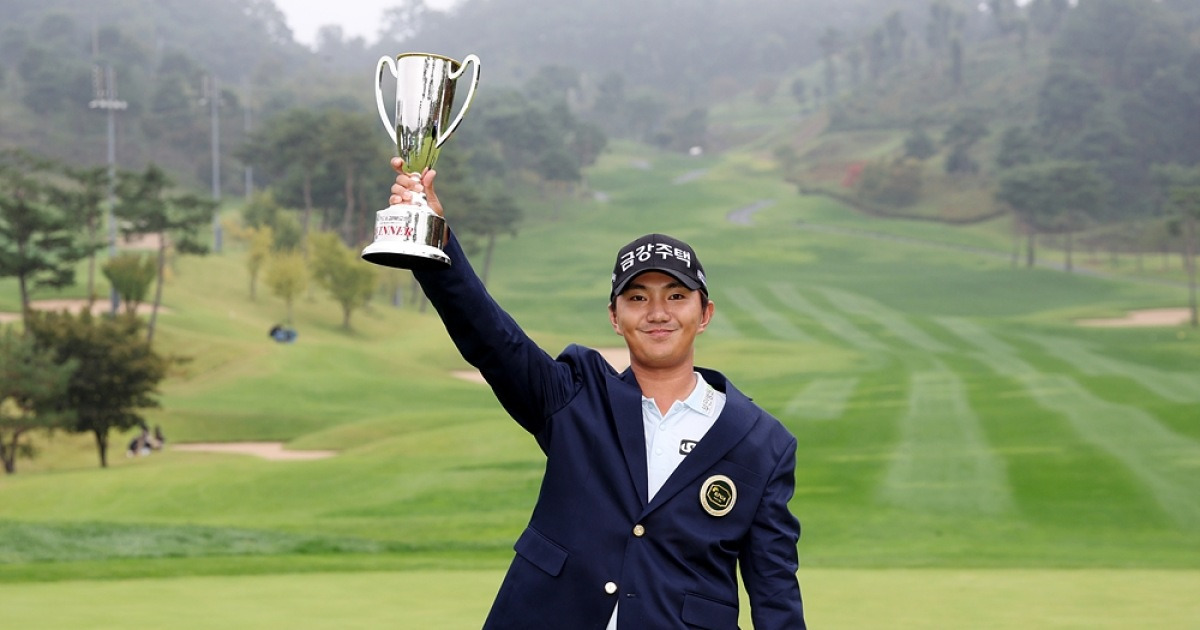 옥태훈, KPGA 투어 경북오픈 우승…시즌 3승 '해피 추석'(종합)