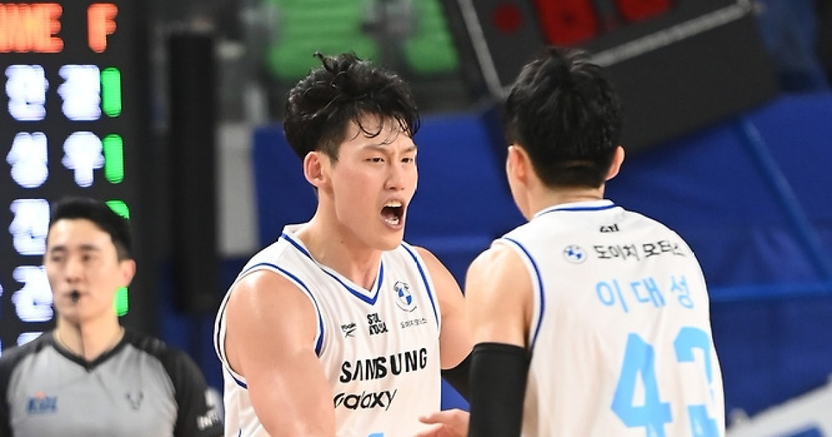 '4연속 꼴찌' 삼성, 외곽포 화력으로 2경기 만에 시즌 첫 승리