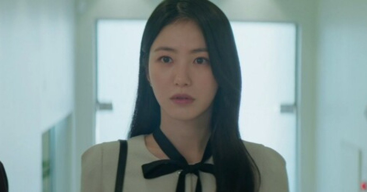 '백번의 추억' 신예은, 재벌집 외동딸 변신에 김다미 충격 [종합]