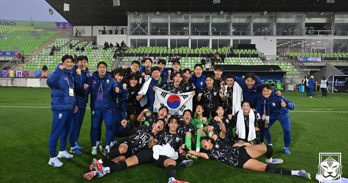 이창원호, U20 월드컵 16강 턱걸이…"강팀과 더 강하게 맞붙겠다"