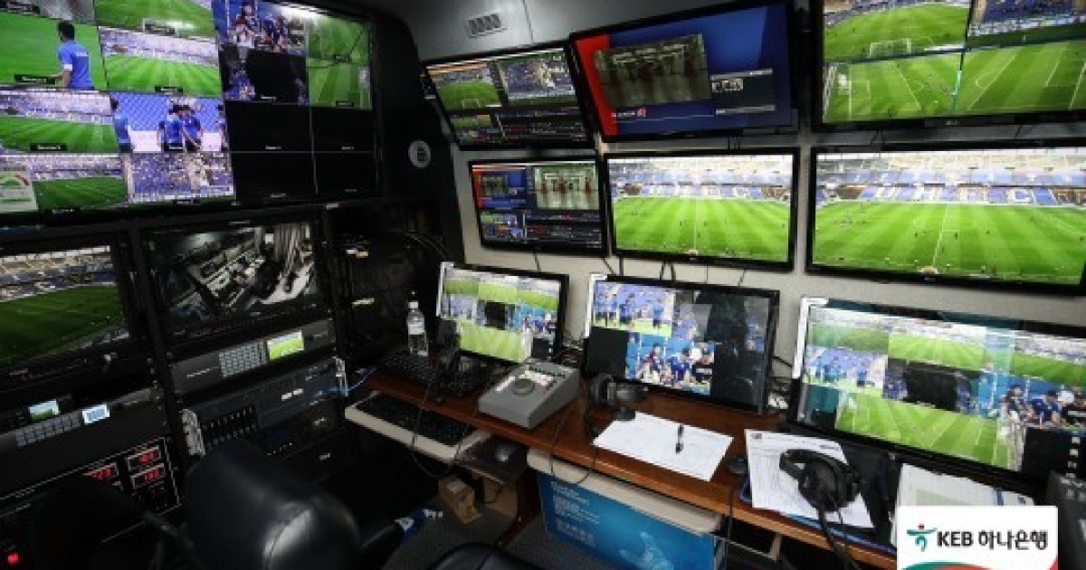 [반진혁의 나이슈캐치] 'K리그 심판 혁신하는 척 시늉' VAR 있으면 뭐하나...이번에도 사과 없이 단순 해명만?