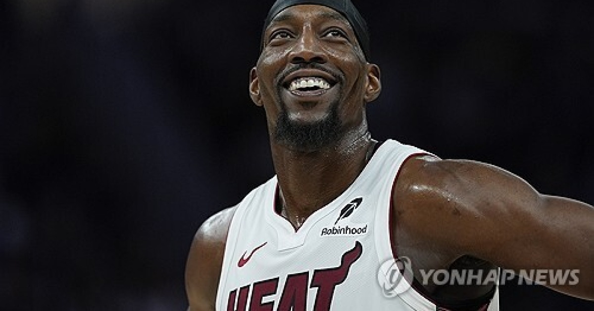 '빅3 보유한 GSW, 또 슈퍼스타 노린다고?' 마이애미 에이스에 관심 표명