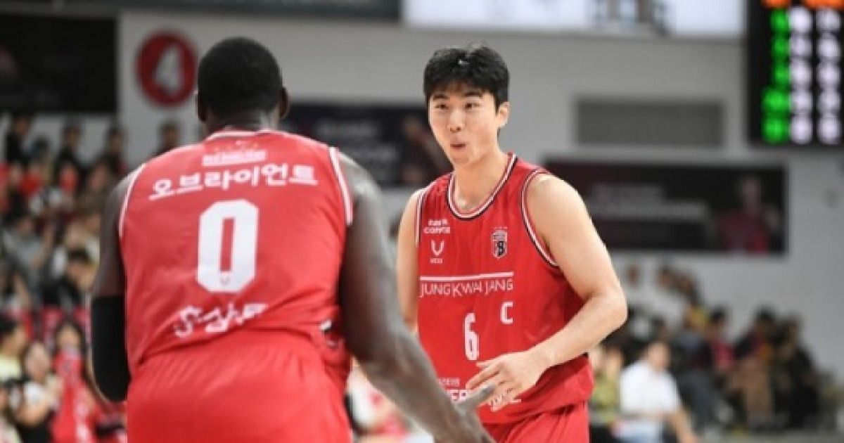 안양 정관장, 3쿼터 28점 맹공...가스공사 꺾고 SK와 공동 선두