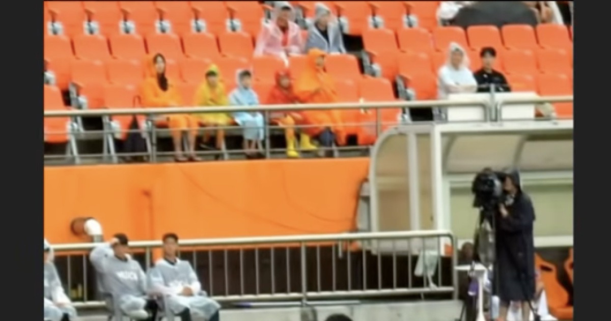 오심 피해+벌금 징계 가능성까지... "PK도 아니고, VAR도 안봐" 포옛 감독, 심판 때문에 승점 잃고 SNS에 분노 표출