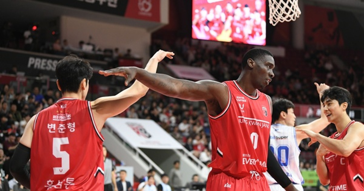 '두 자릿수 득점만 4명' 정관장, 한국가스공사에 83-66 완승…개막 2연승
