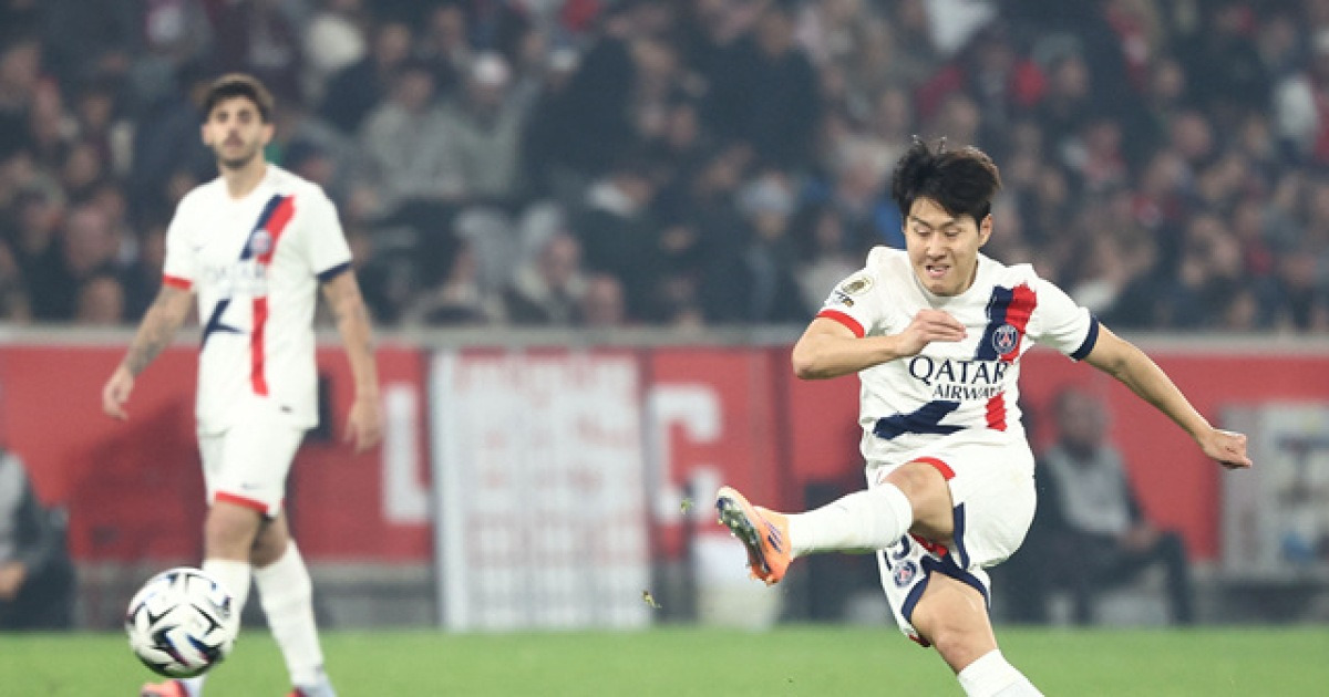 '아, 잘하다가' 이강인 빅미스→PSG 승리 놓쳤다... 하필 '동생' 음바페에 한 방 맞다니