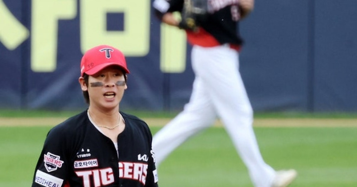 '예비 FA' KIA 유격수 박찬호, 사상 최초 KBO 수비상 3연패 차지할까
