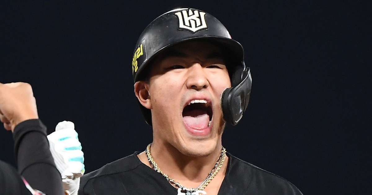 MVP 김도영 뛰어넘은 임팩트 → 다음은 이대호냐 이승엽이냐? '올려치기' 안하는 22세 거포의 미래 [SC포커스]