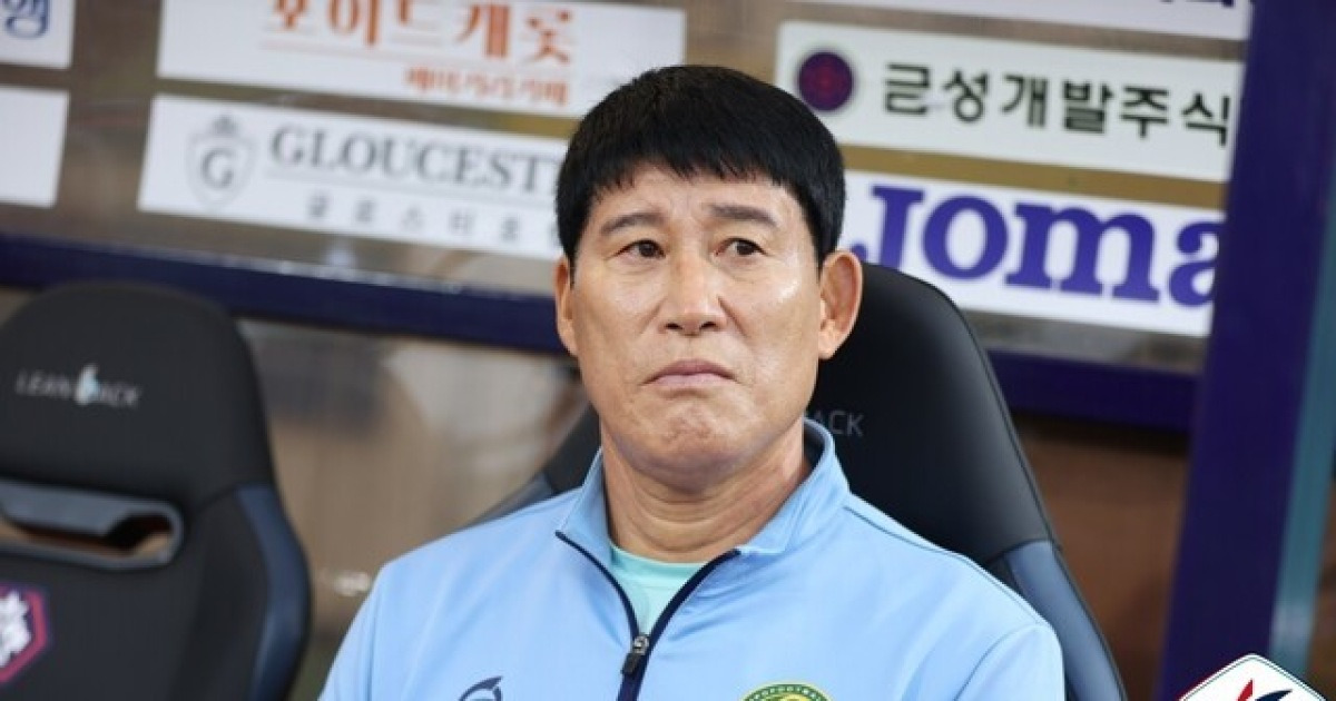 [BE.현장] 상위권 진입에도 방심 없는 김포 고정운 감독, "순위? 그런거 모른다... 매 경기 피 터져"