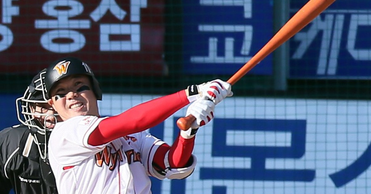 삼성 vs SSG 13년 만에 가을 대결…삼성 감독으로 돌아온 박진만
