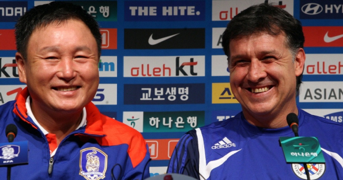 "한국은 아시아 최강이다" 감탄했던 메시 스승, 이제 손흥민 지도할 차례..."LA FC와 구두 계약 체결 완료"