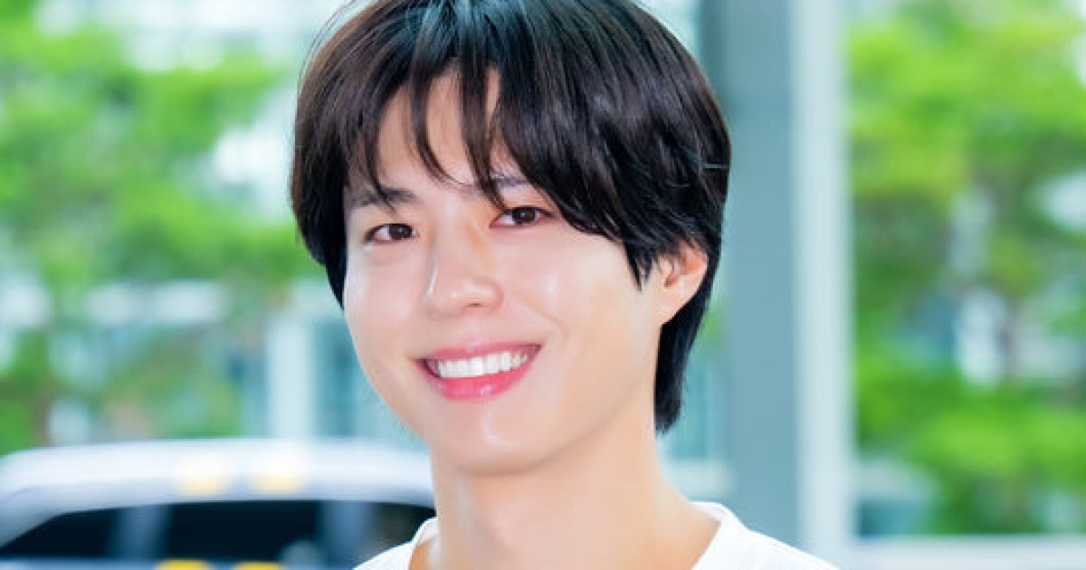 박보검, '뮤직뱅크' 리스본 MC..태민·아이브·라이즈 라인업 확정 [단독]