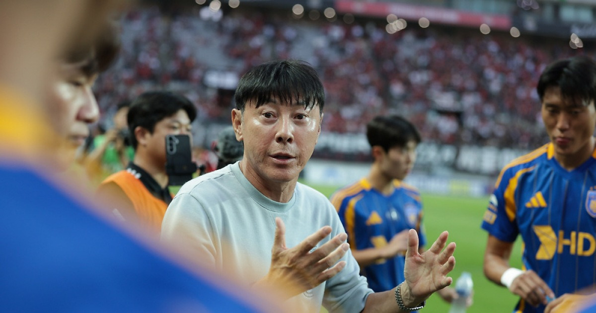 [단독]'파이널B 추락→강등 소용돌이' 울산, 신태용 감독 2개월 만에 전격 해임…'반등 실패' 불가피한 이별
