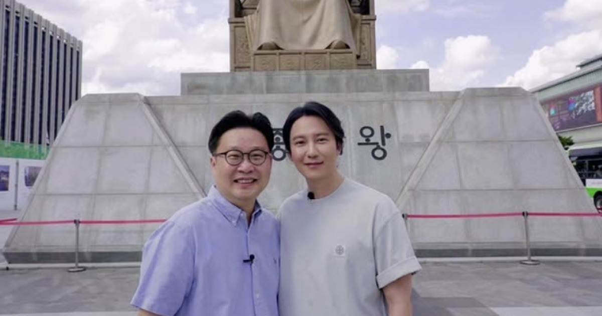 김남길X서경덕, 한글날 기부…멕시코 한글학교 교육물품 전달