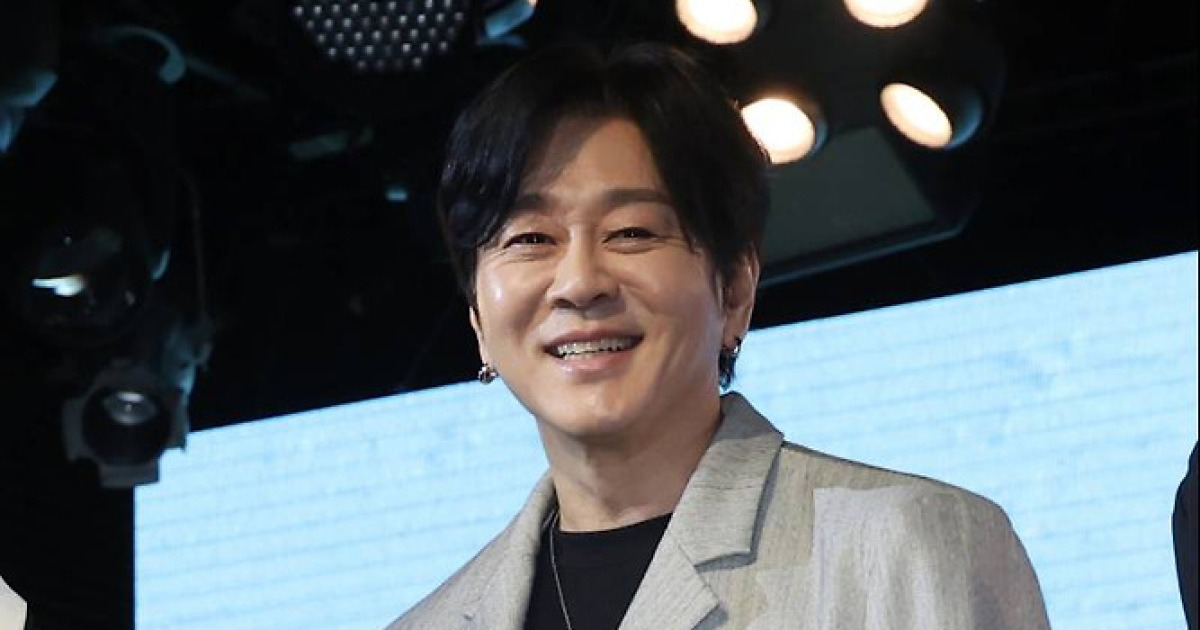 윤도현, QWER 응원 “’흰수염고래’ 리메이크 허락은 신뢰…축복만 가득하길”