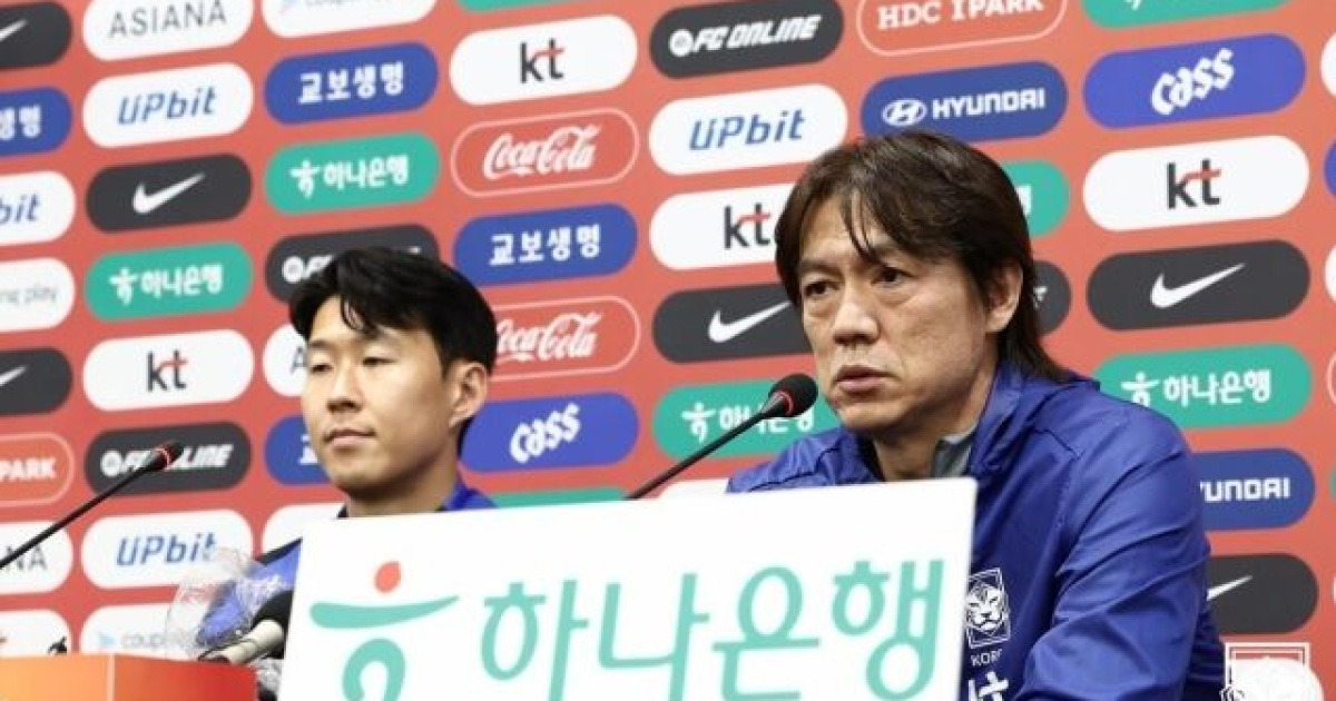'브라질전도 스리백 예고' 홍명보 감독 "센터백 자원 그 어느 때보다 좋다"