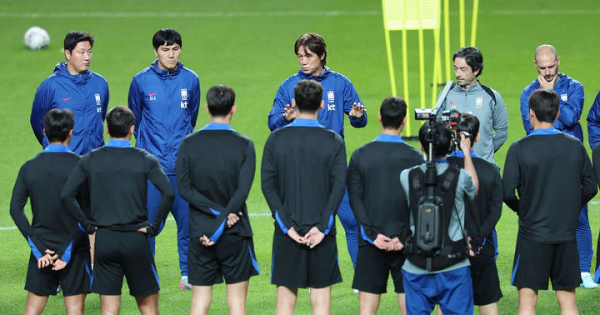 황희찬은 쉬었지만…브라질전 앞둔 홍명보호, 밝은 분위기 속 최종 훈련