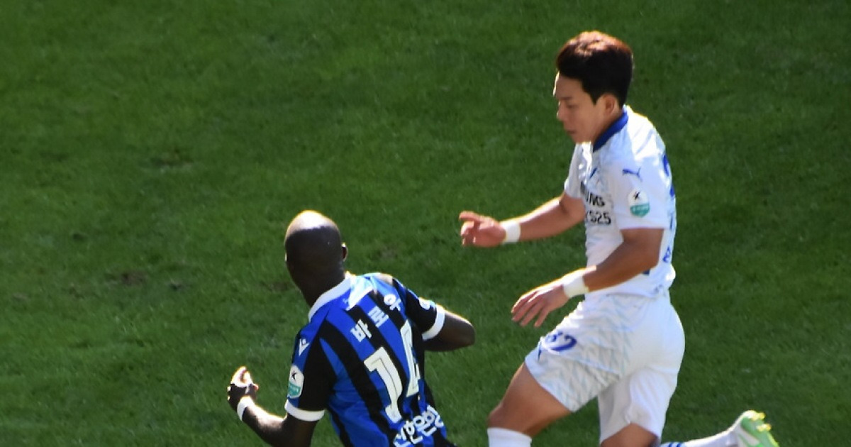 '인천 명예시민' 스테판 무고사, 사실상 K리그2 우승 결정골