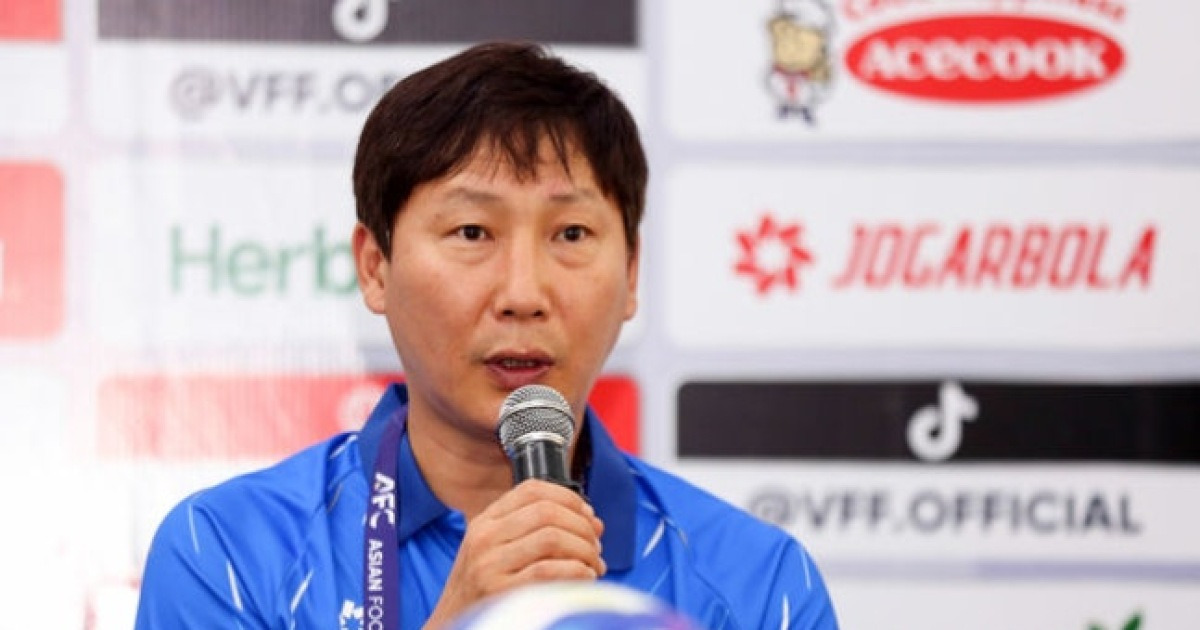 김상식만 피해 봤네? FIFA "무려 7명, 서류 조작"+출전 정지-벌금 징계.. '베트남전 승리' 말레이시아, 귀화 선수 규정 위반으로 시끌
