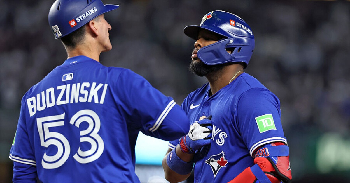 토론토, 진짜 32년 만에 WS 우승하나…양키스 잡고 ALCS 진출